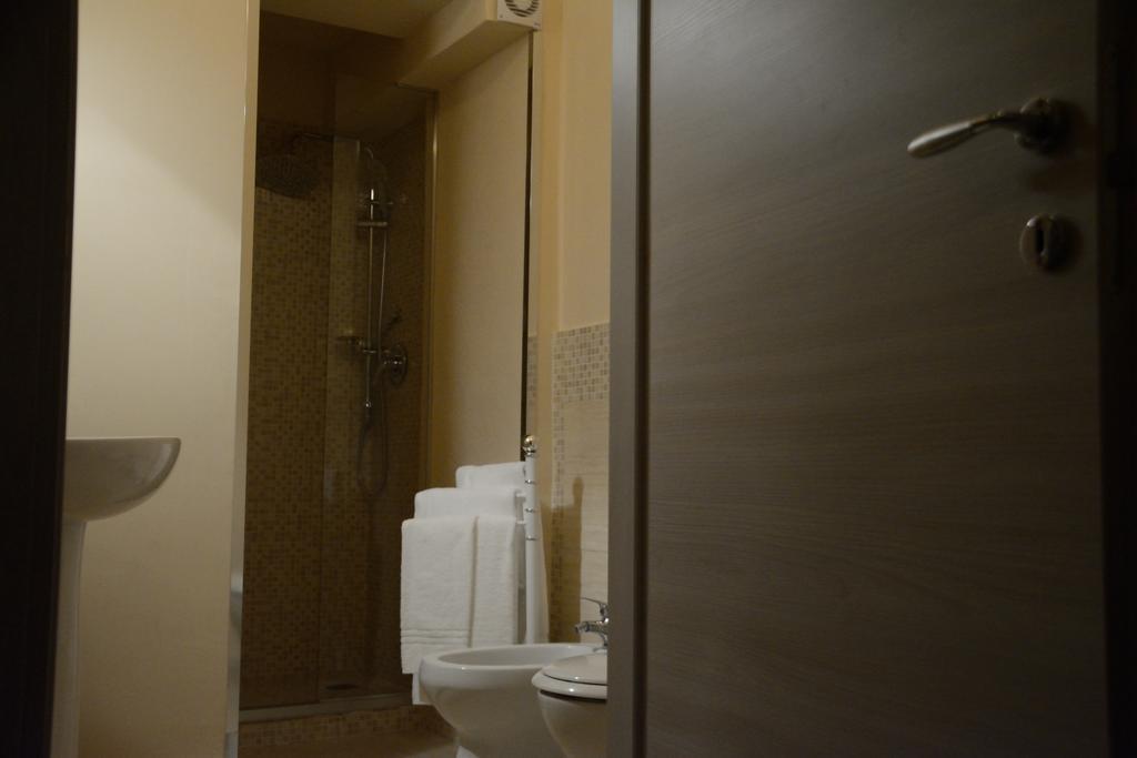 Catania Etnea Bed And Breakfast الغرفة الصورة
